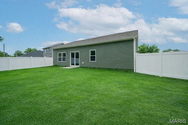 206 Jimmy H Drive, Jonesburg, MO 63351