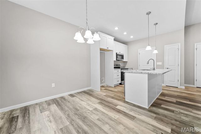 206 Jimmy H Drive, Jonesburg, MO 63351