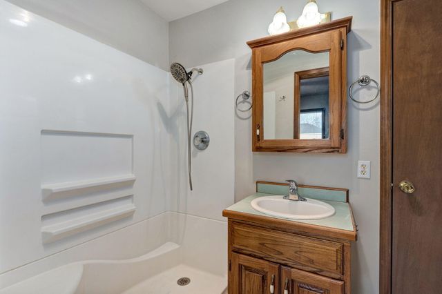 5567 S Jefferson Avenue, Springfield, MO 65810