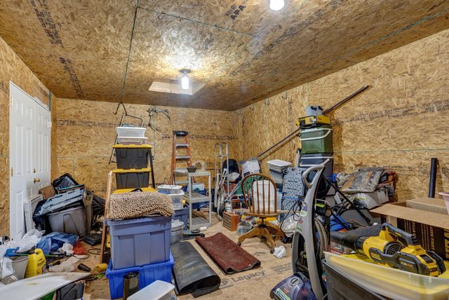 5567 S Jefferson Avenue, Springfield, MO 65810