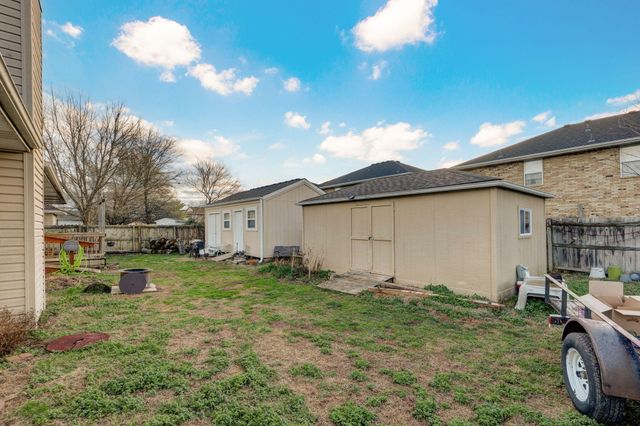 5567 S Jefferson Avenue, Springfield, MO 65810