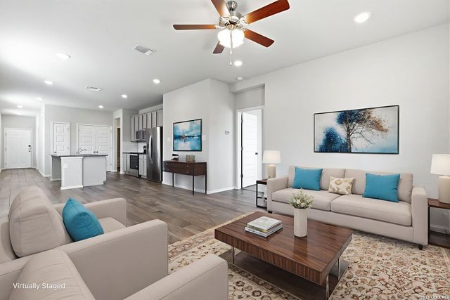 2521 Hiddenbrooke Trace, Seguin, TX 78155