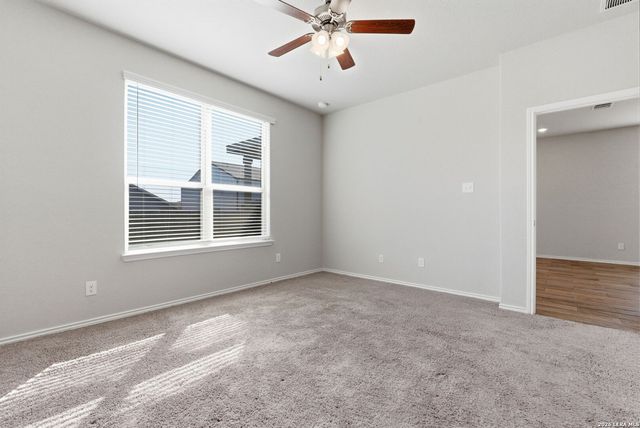 2521 Hiddenbrooke Trace, Seguin, TX 78155