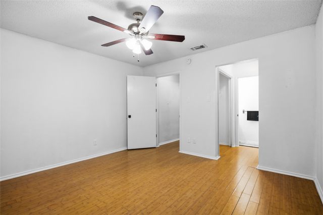 2022 Minnie Drive, Arlington, TX 76012