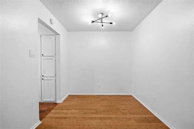 2022 Minnie Drive, Arlington, TX 76012