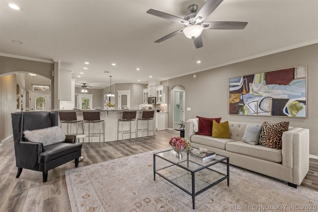 14550 S Urbana Court, Bixby, OK 74008