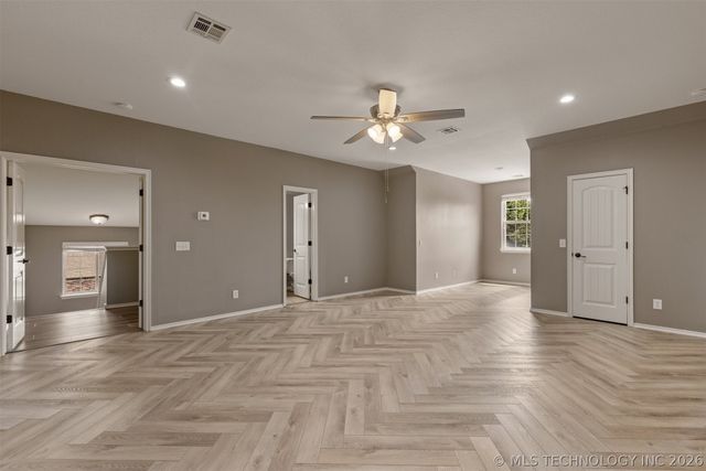 14550 S Urbana Court, Bixby, OK 74008