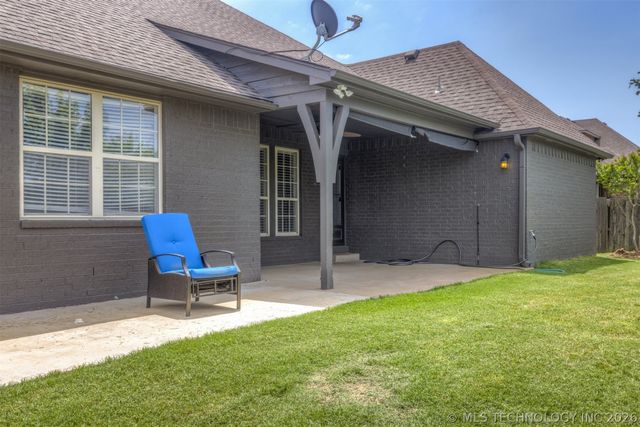 14550 S Urbana Court, Bixby, OK 74008