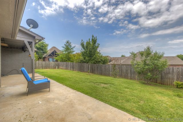 14550 S Urbana Court, Bixby, OK 74008