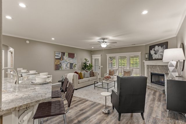 14550 S Urbana Court, Bixby, OK 74008