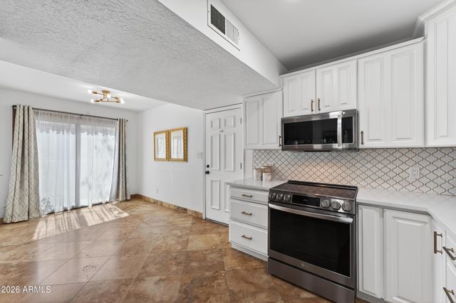 5812 N 12th Street 33, Phoenix, AZ 85014