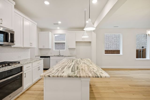 2260 Aspen Chase Drive, Royse City, TX 75189