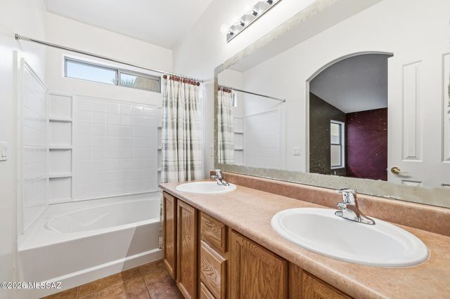 891 E Stronghold Canyon Lane, Sahuarita, AZ 85629