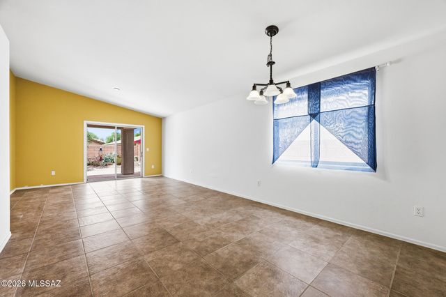891 E Stronghold Canyon Lane, Sahuarita, AZ 85629