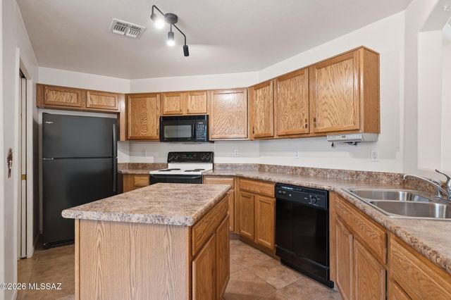 891 E Stronghold Canyon Lane, Sahuarita, AZ 85629