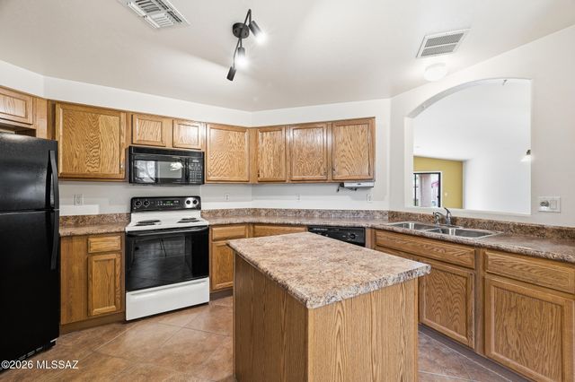 891 E Stronghold Canyon Lane, Sahuarita, AZ 85629