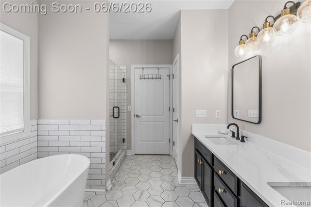 10242 Beacon Court, Grand Blanc, MI 48439