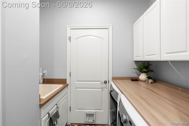 10242 Beacon Court, Grand Blanc, MI 48439