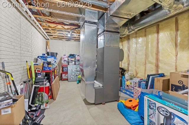 10242 Beacon Court, Grand Blanc, MI 48439