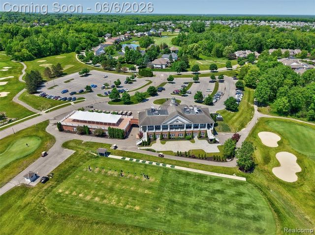 10242 Beacon Court, Grand Blanc, MI 48439
