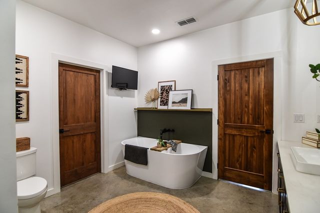 111 Live Spring Lane, Hunt, TX 78024