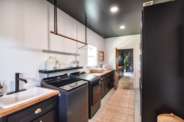111 Live Spring Lane, Hunt, TX 78024