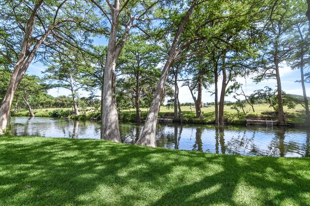 111 Live Spring Lane, Hunt, TX 78024