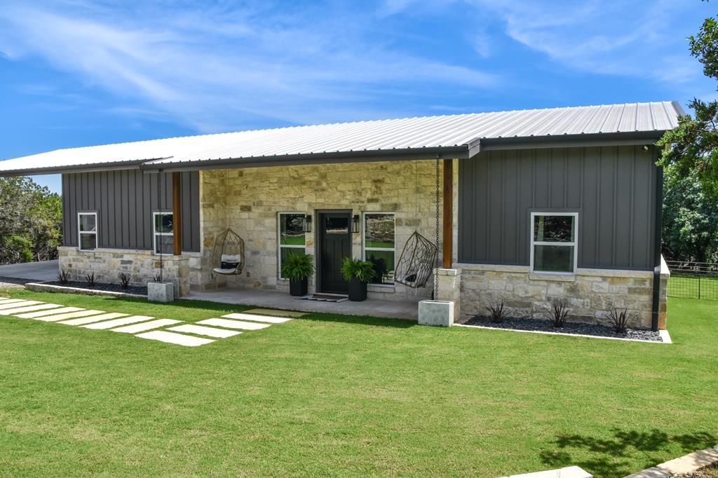 111 Live Spring Lane, Hunt, TX 78024