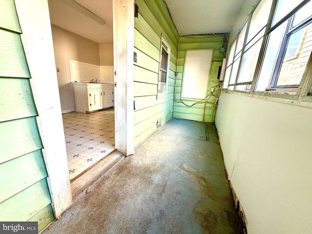 132 RANDOLPH AVE, Hagerstown, MD 21740