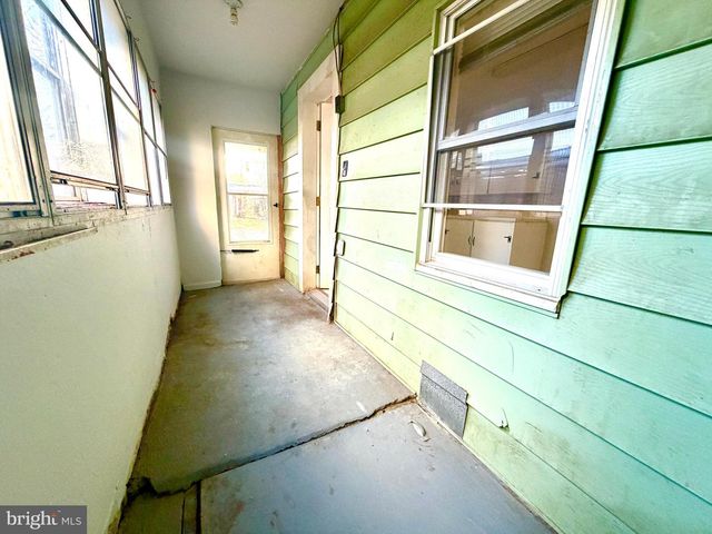 132 RANDOLPH AVE, Hagerstown, MD 21740