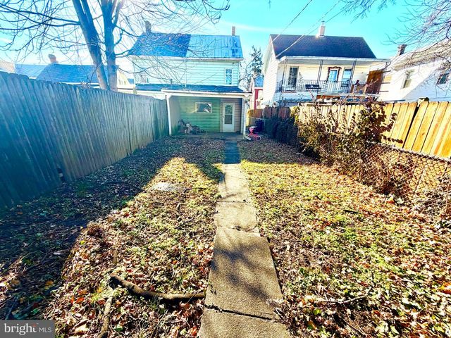 132 RANDOLPH AVE, Hagerstown, MD 21740