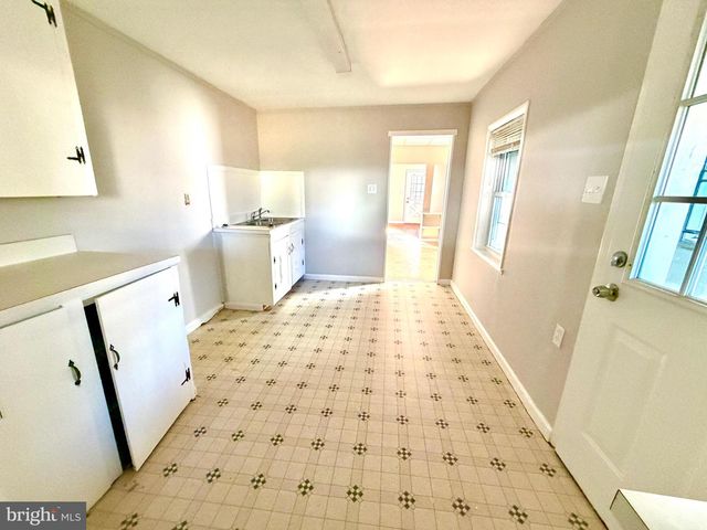 132 RANDOLPH AVE, Hagerstown, MD 21740