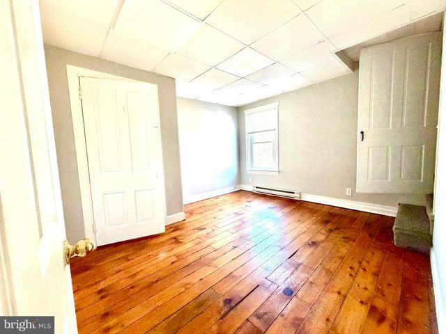 132 RANDOLPH AVE, Hagerstown, MD 21740