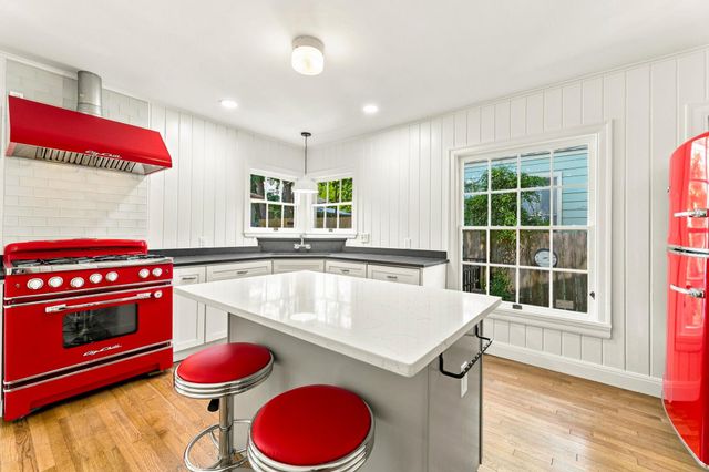 811 E 45th ST, Austin, TX 78751