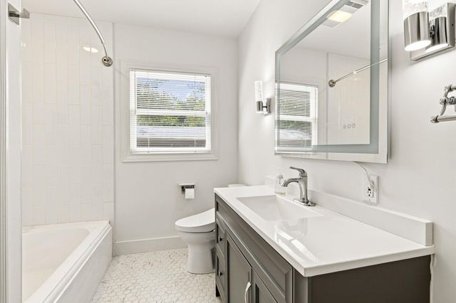 811 E 45th ST, Austin, TX 78751