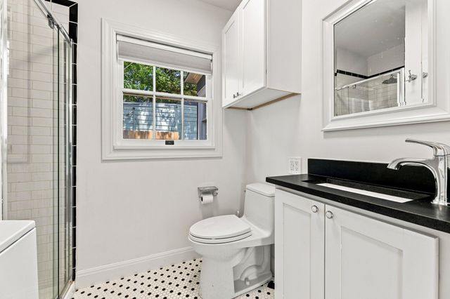 811 E 45th ST, Austin, TX 78751