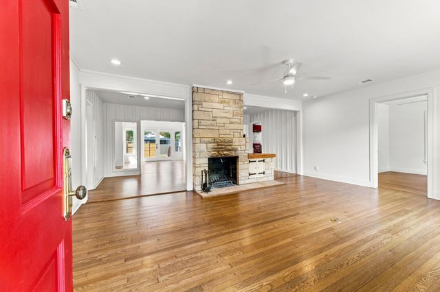 811 E 45th ST, Austin, TX 78751
