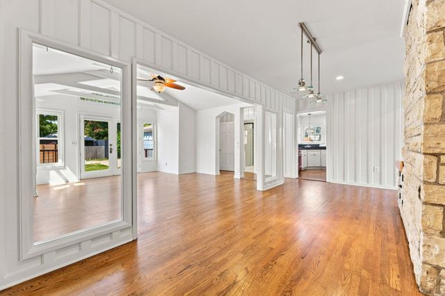 811 E 45th ST, Austin, TX 78751
