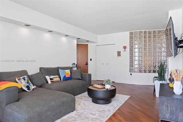 6365 Collins Ave 3911, Miami Beach, FL 33141