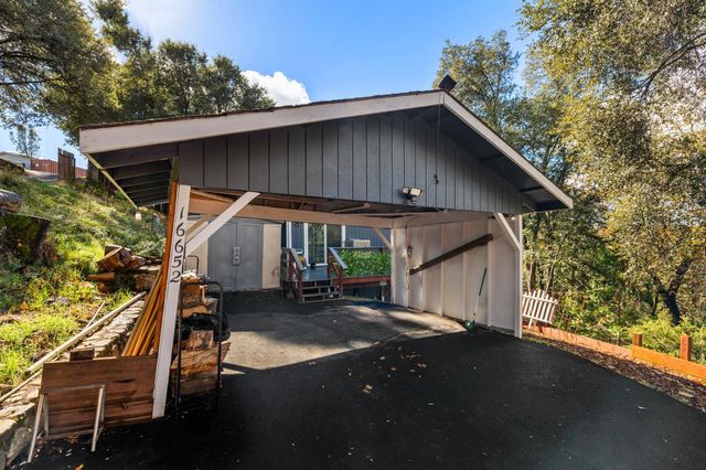 16652 Sallander, Sonora, CA 95370