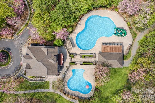 8348 Highland Glen Drive, Charlotte, NC 28269