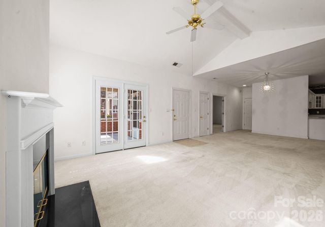 8348 Highland Glen Drive, Charlotte, NC 28269