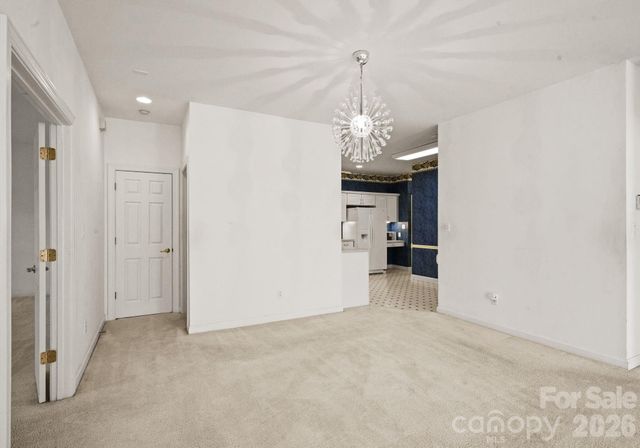 8348 Highland Glen Drive, Charlotte, NC 28269