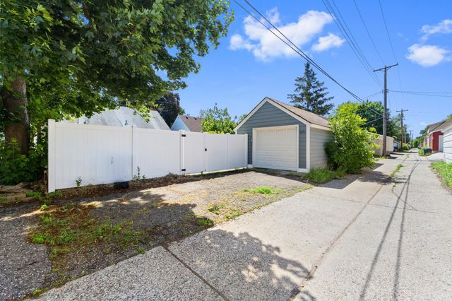 6020 Washburn Avenue S, Minneapolis, MN 55410
