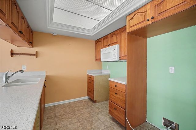 2456 Sycamore ST, St James City, FL 33956