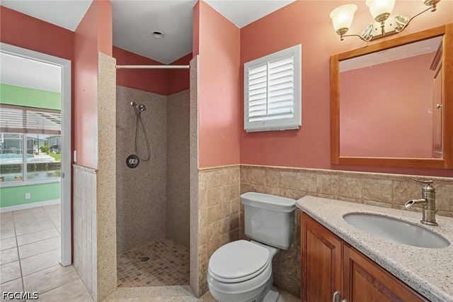 2456 Sycamore ST, St James City, FL 33956
