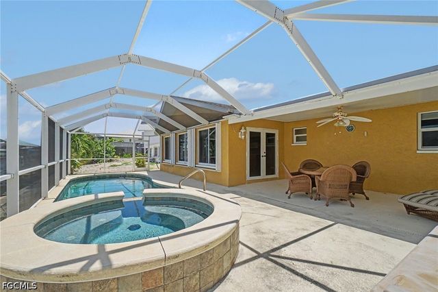 2456 Sycamore ST, St James City, FL 33956