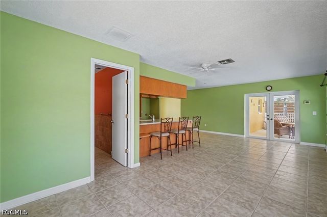 2456 Sycamore ST, St James City, FL 33956