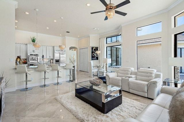 9105 Equus Circle, Boynton Beach, FL 33472