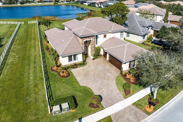 9105 Equus Circle, Boynton Beach, FL 33472